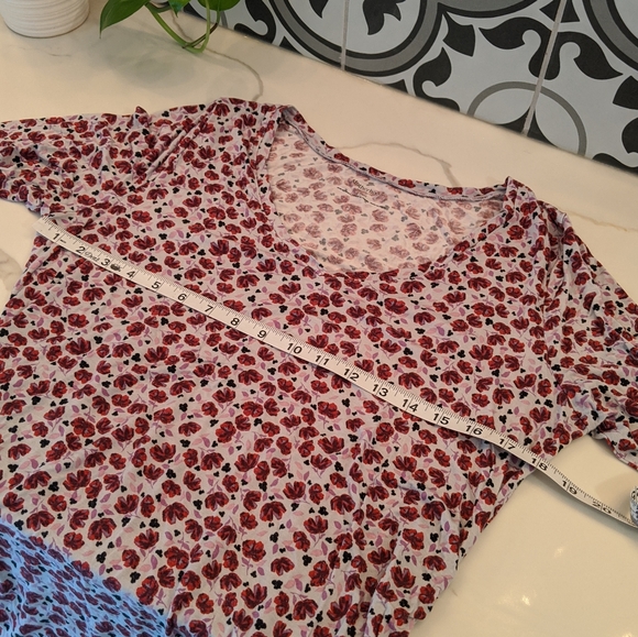 Motherhood Maternity Red Floral Tunic Top - Picture 4 of 8